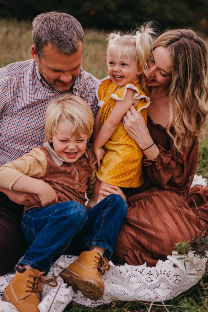 Outdoor family photography session in natural light